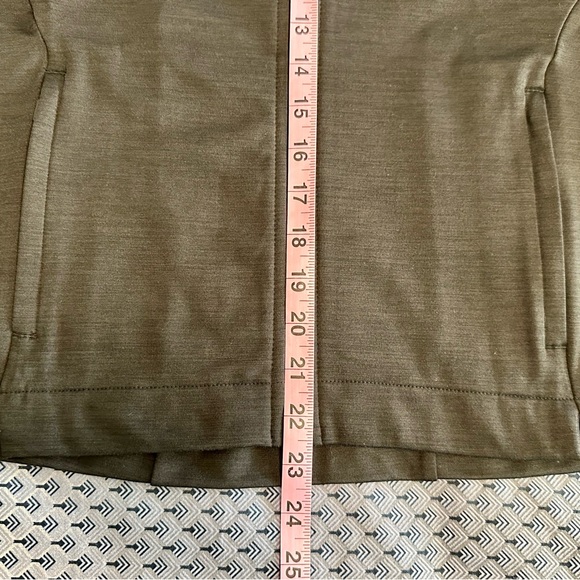 PUMA Women’s Golf Cloudspun Heather Full Zip Jacket - Size M - Picture 8 of 11